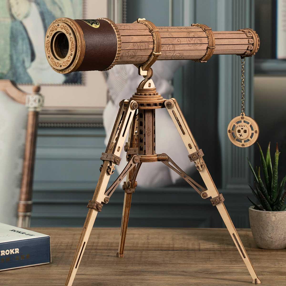 Estrelik™ | Explorer's Collection - Wooden Globe & Monocular Telescope Set