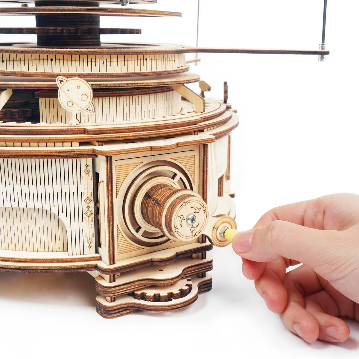 Estrelik™ | Celestial Explorer Mechanical Orrery