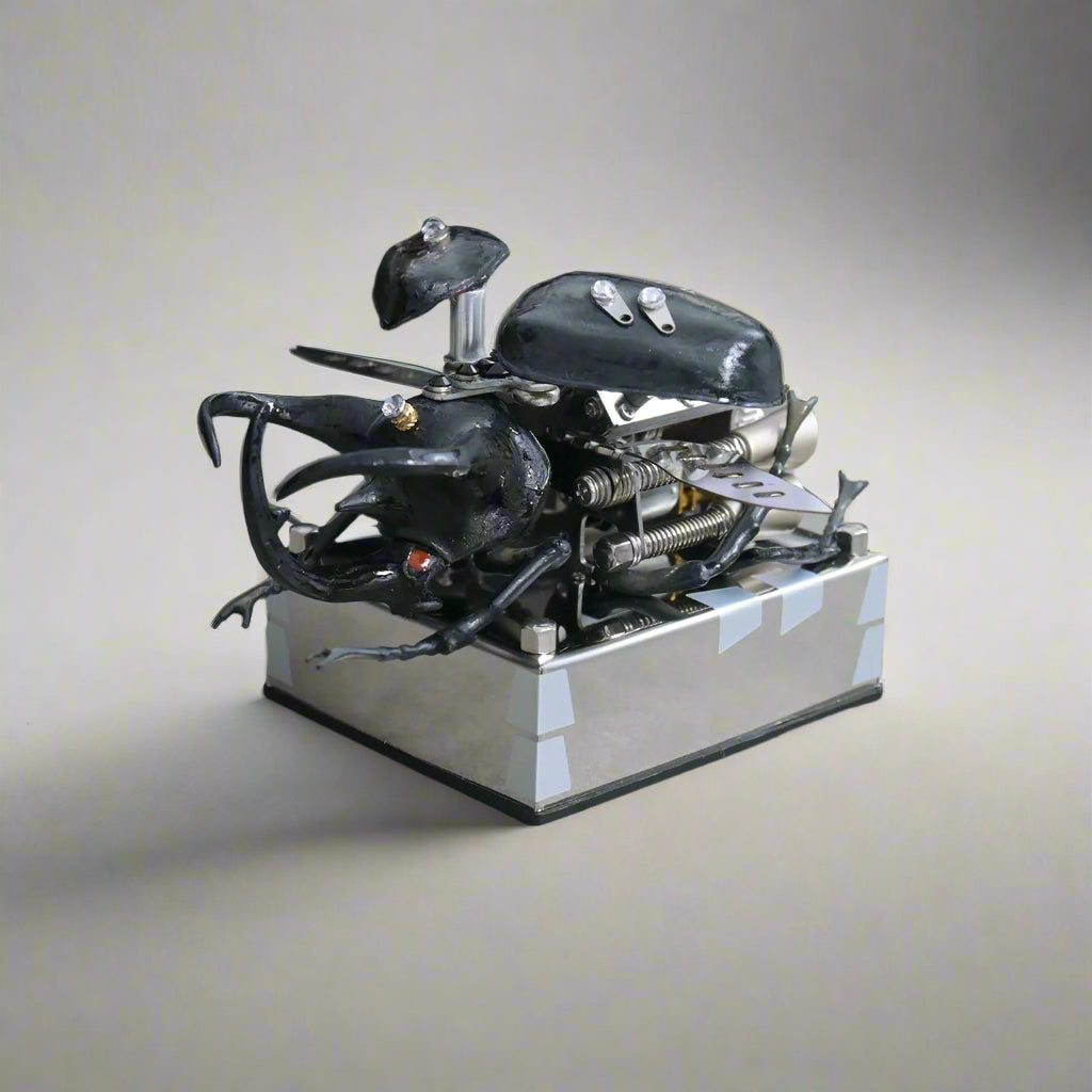 Estrelik™ | DIY V8 Engine Model Kit - Premium Metal Mechanical Beetle