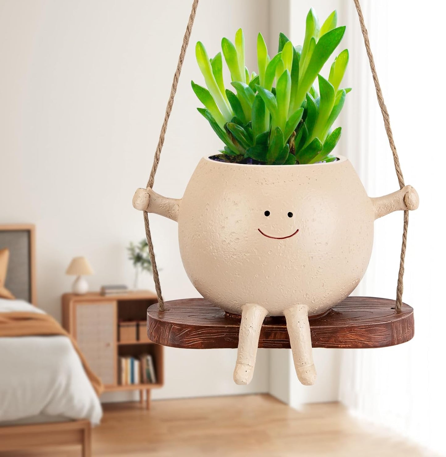 RAINBEAN Resin Hanging Face Planter for Indoor and Outdoor Succulents