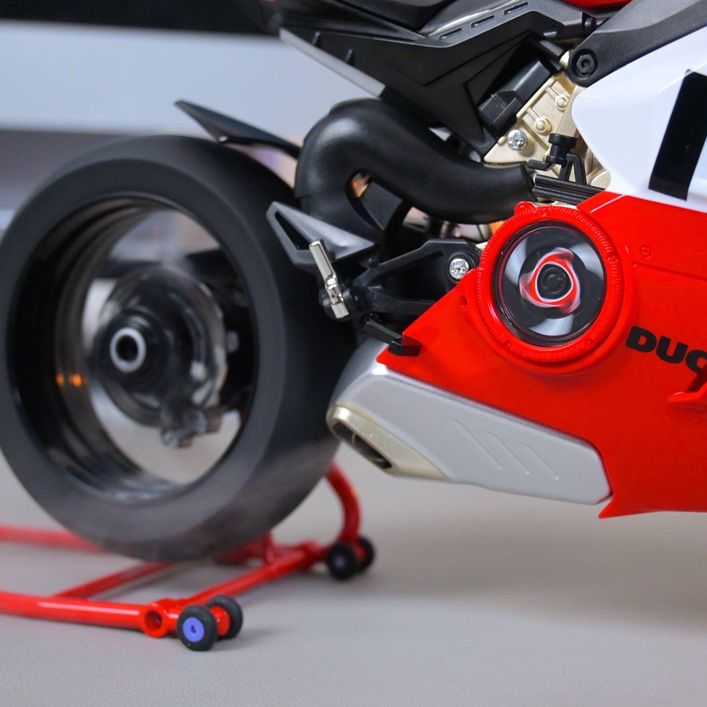 Estrelik | Alloy 1/6 Ducati Corse Panigale V4R Model