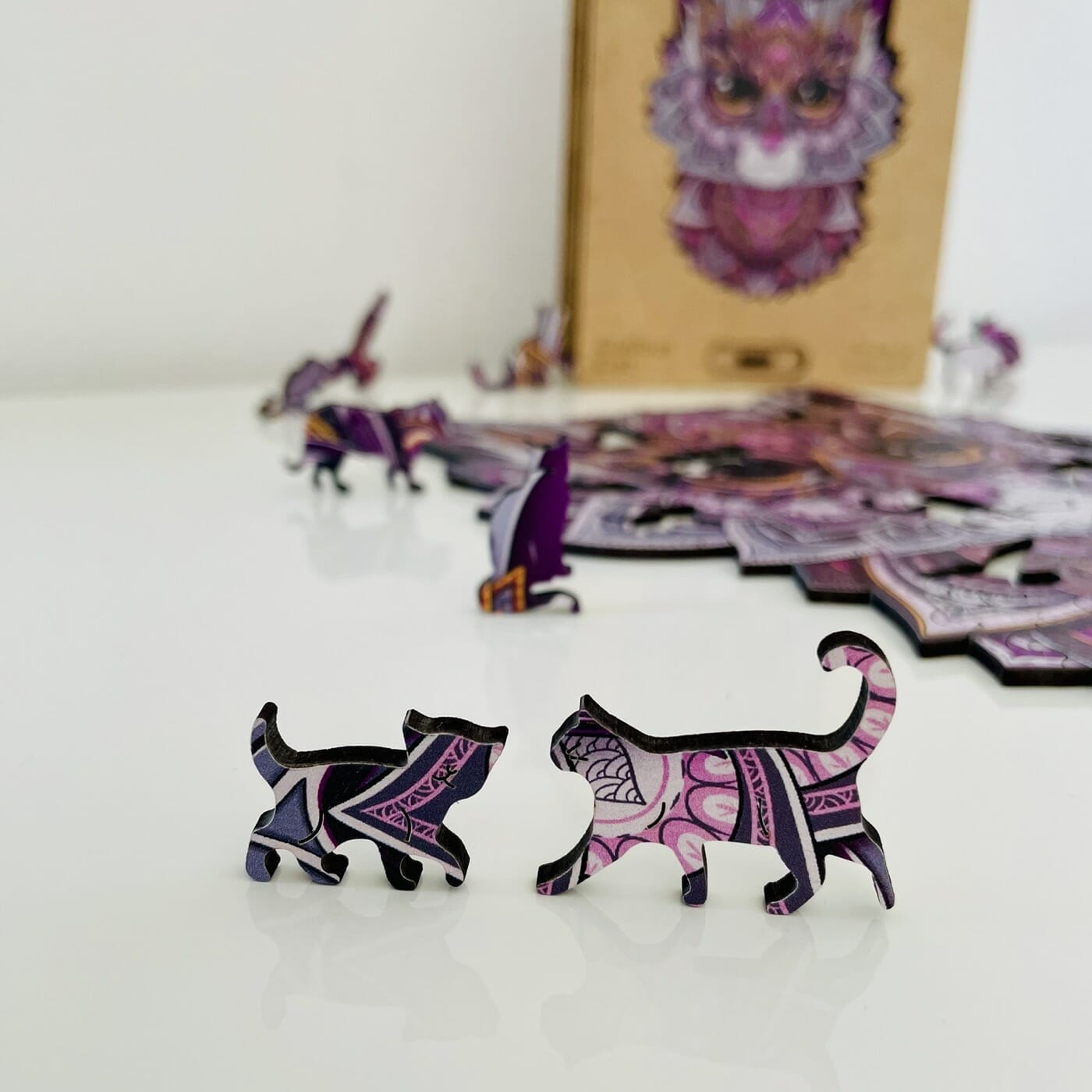Rompecabezas de Madera Gato Curioso Premium: Diseño Único, Piezas de Precisión, Regalo Ideal