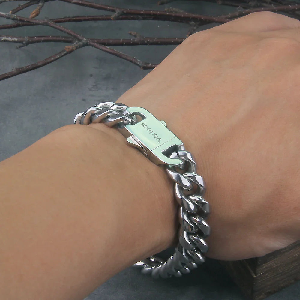 Vikings 316L Stainless Steel Chain Bracelet with Engraved Clasp