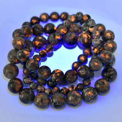 Genuine Yooperlite Firestone Stretch Bead Bracelet – UV Reactive Stone