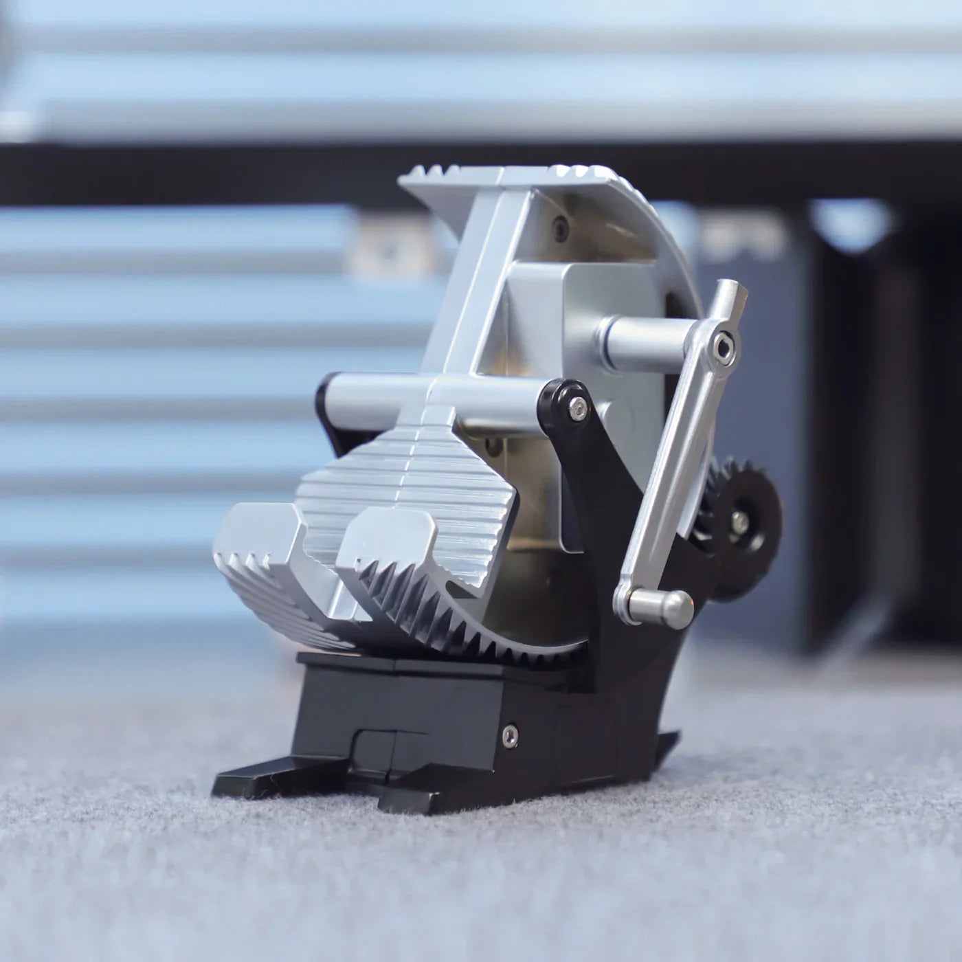 Estrelik™ | Alloy mechanical multifunctional rechargeable mobile phone holder