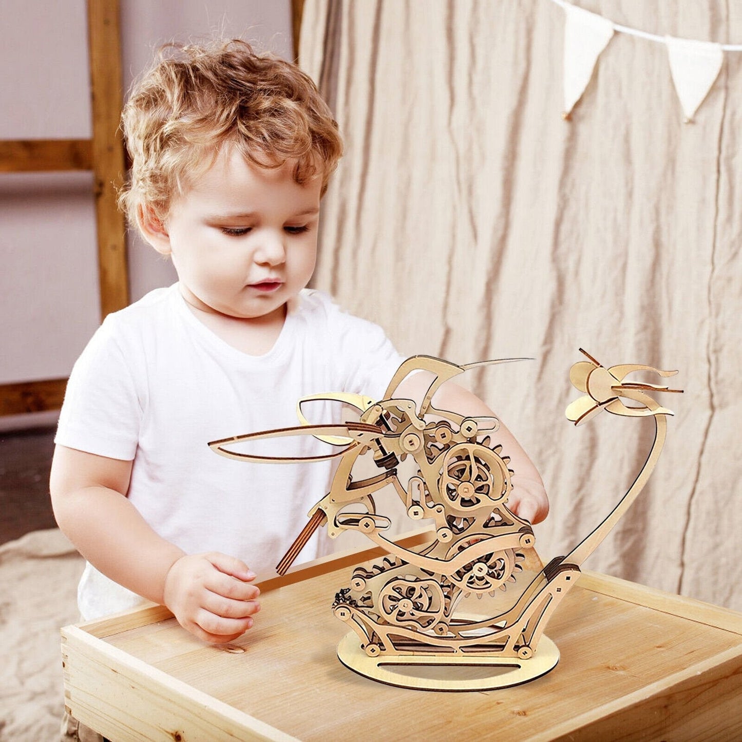 Estrelik™ | Kinetic Hummingbird Sculpture - 3D Wooden Mechanical Puzzle Kit