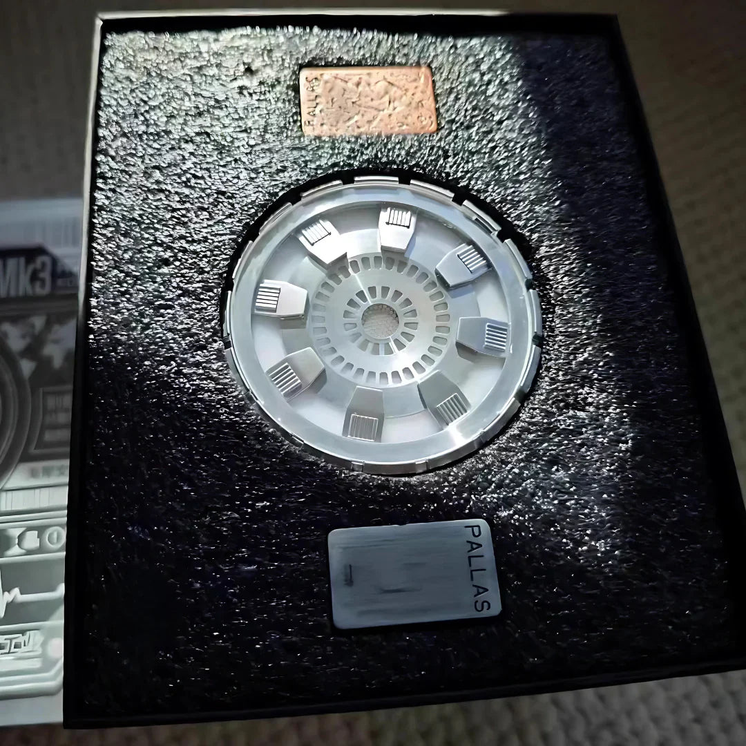 Estrelik™ | Arc Rebirth Display Light - Palladium Edition