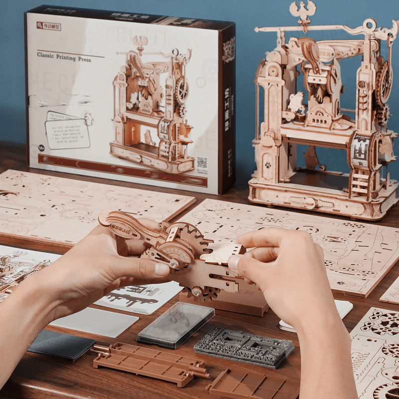 Estrelik™ | Classic Printing Press Musical Workshop