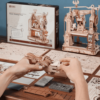 Estrelik™ | Classic Printing Press Musical Workshop