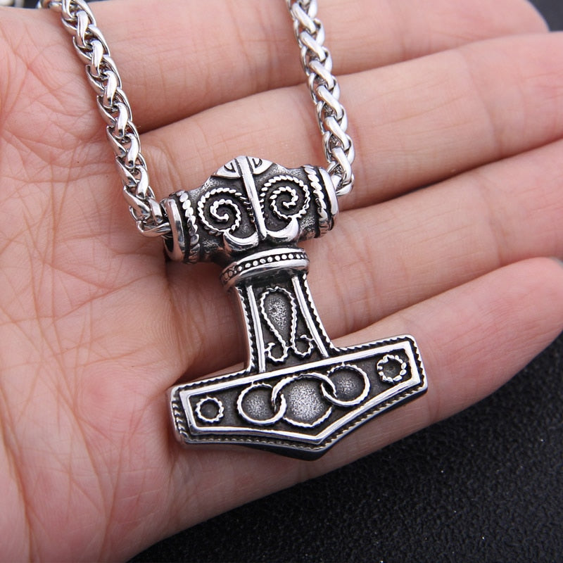 Stainless Steel Mjolnir Raven Pendant with Magnetic Raven and Chain