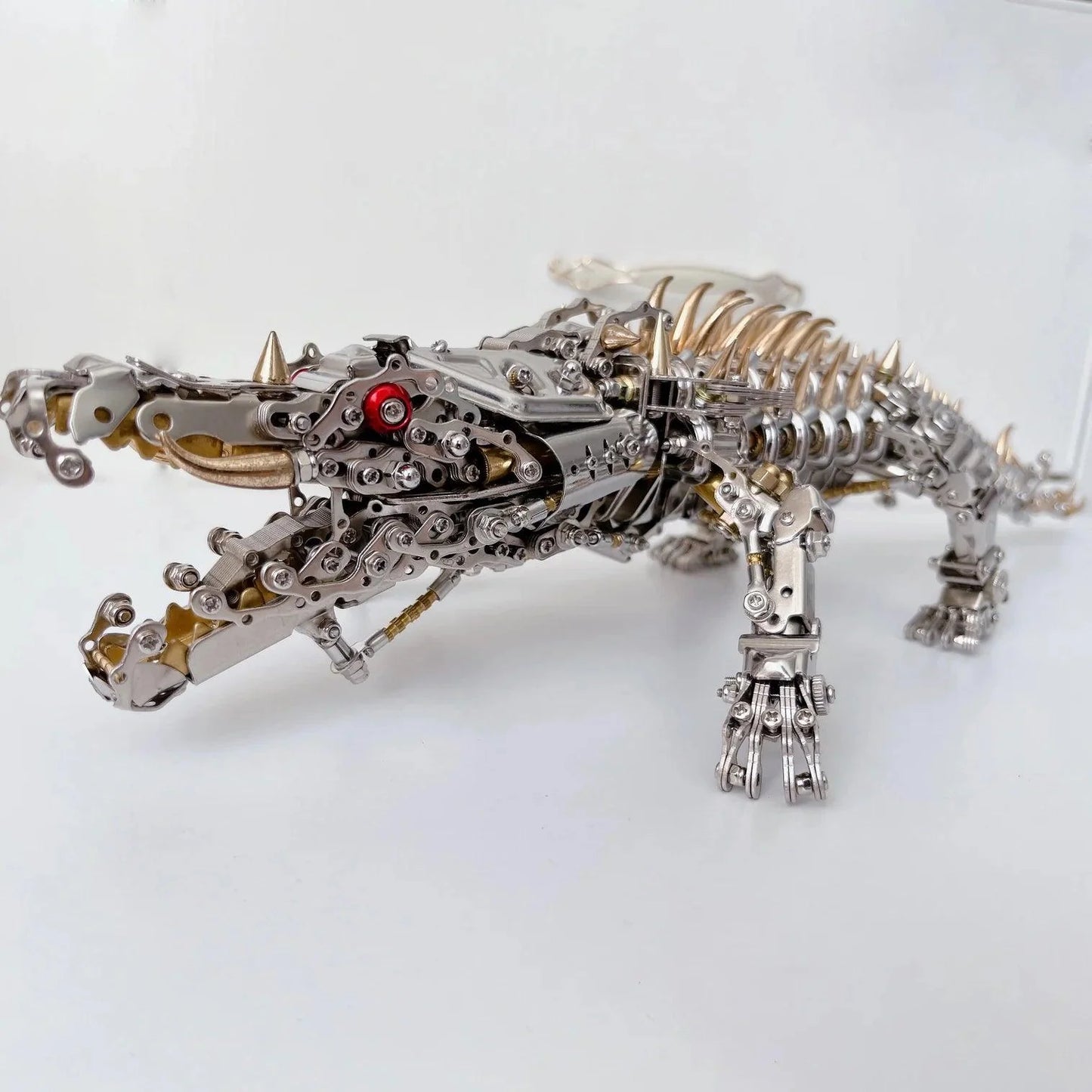 Estrelik™ | Mechanical Crocodile Metal Sculpture