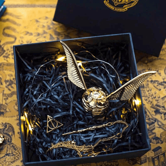 Estrelik™ | Magical Harry Potter Golden Snitch Ring Box