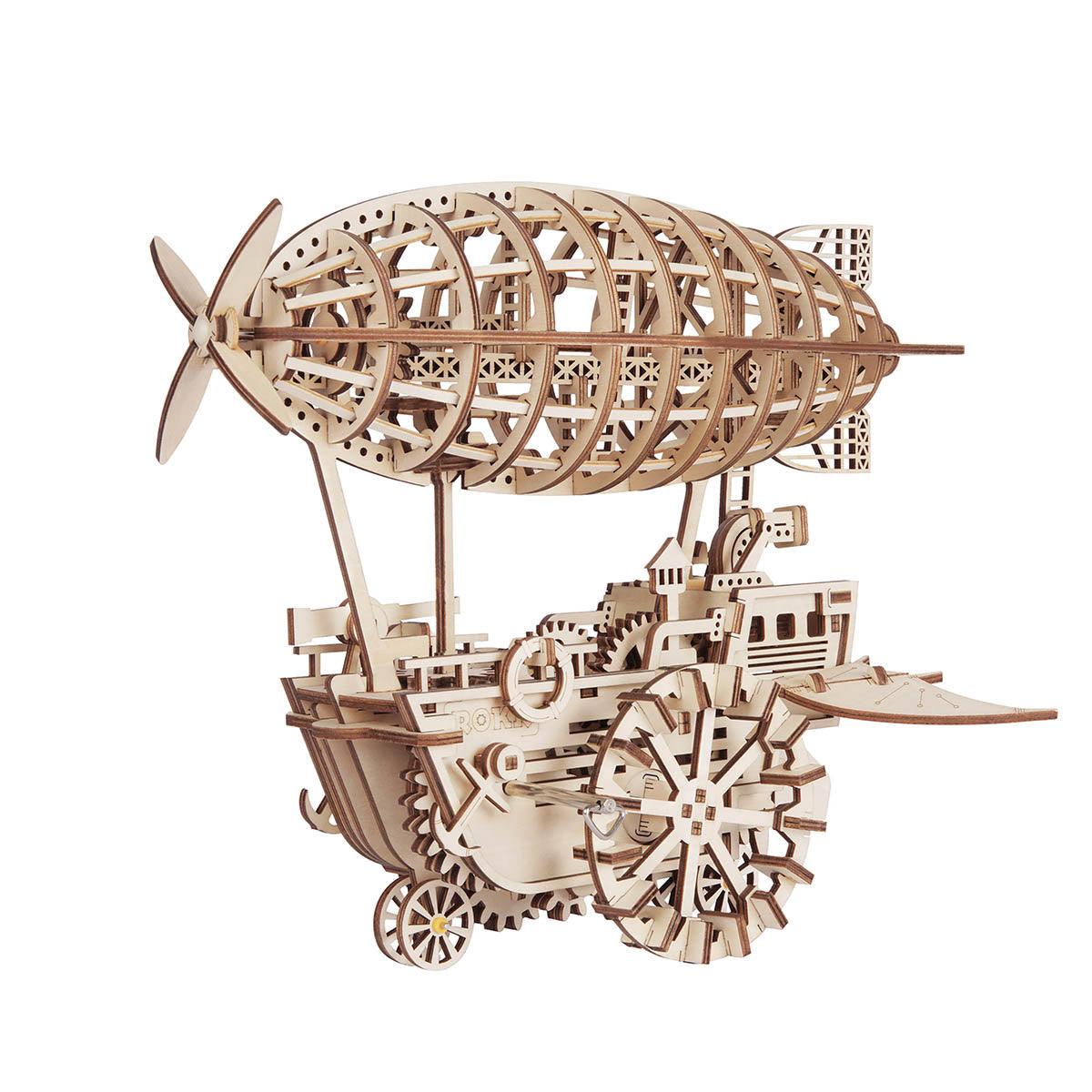 Estrelik™ | Celestial Navigator - Mechanical Steampunk Airship Model