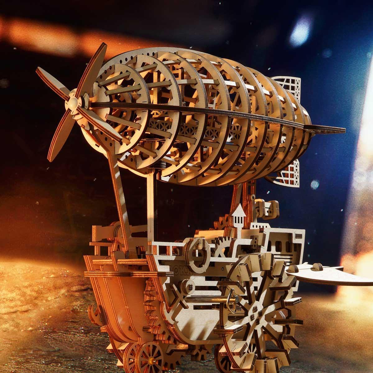 Estrelik™ | Celestial Navigator - Mechanical Steampunk Airship Model