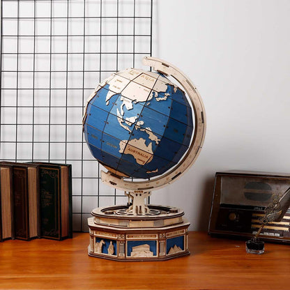 Estrelik™ | Explorer's Collection - Wooden Globe & Monocular Telescope Set