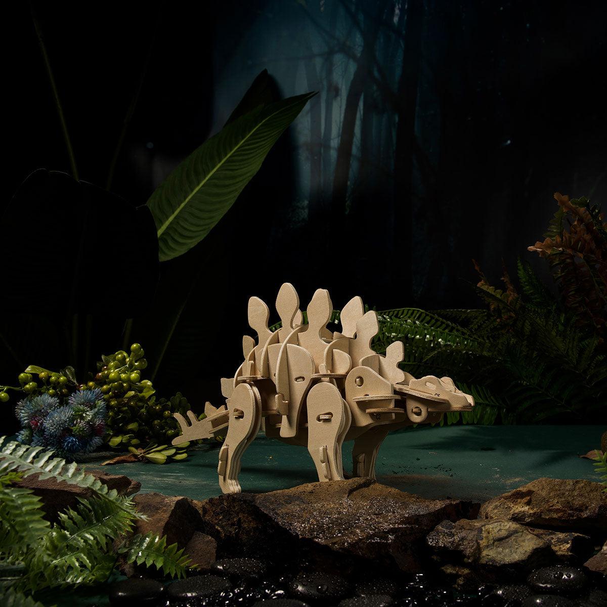 Estrelik™ | Jurassic Explorer - Remote Control Walking Stegosaurus