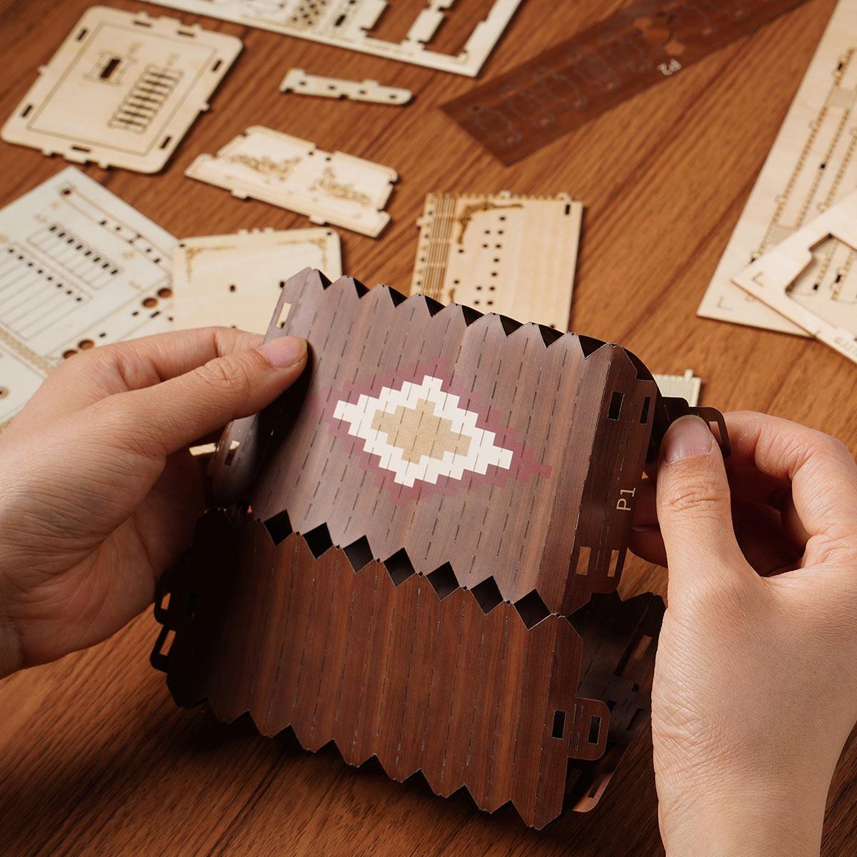 Estrelik™ | Melodic Accordion - Musical Wooden Model Kit