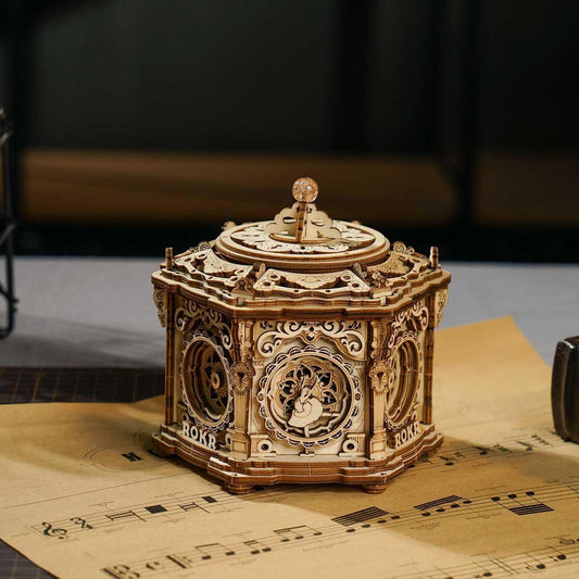 Estrelik™ | Mystical Clockwork Garden