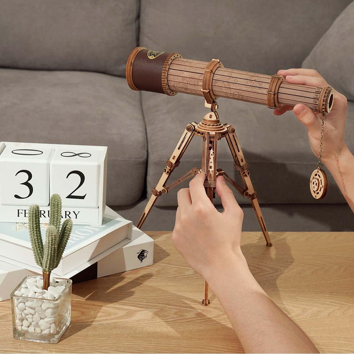 Estrelik™ | Stargazer's Vintage Monocular Telescope