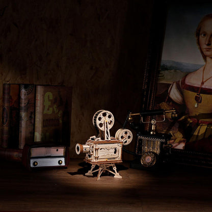 Estrelik™ | Vintage Vitascope - DIY Wooden Movie Projector