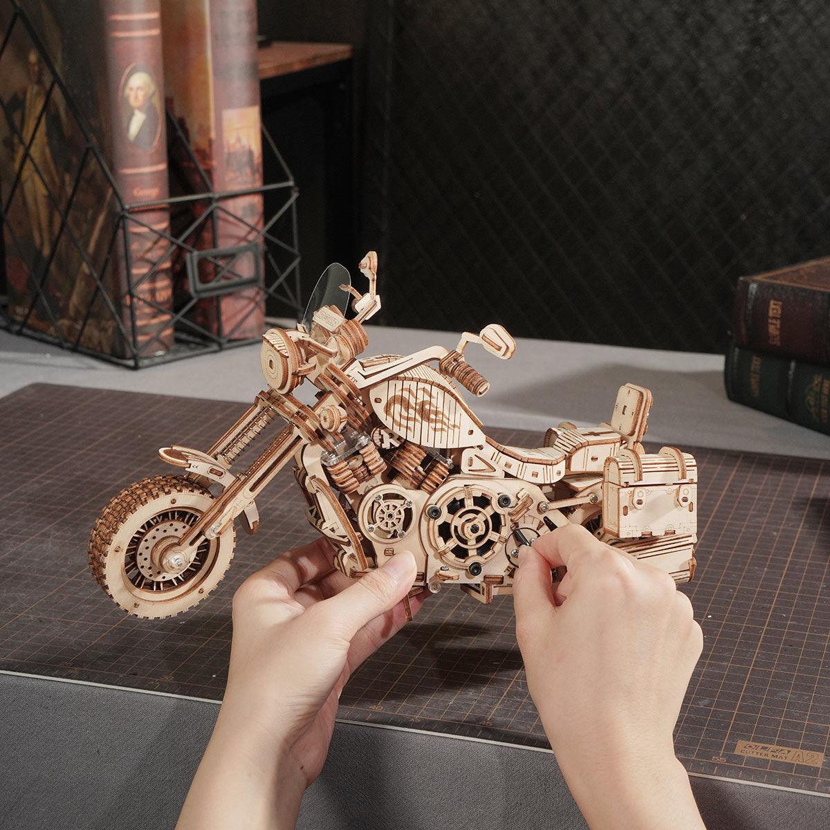 Estrelik™ | Wild West Cruiser 3D Wooden Motorcycle Puzzle