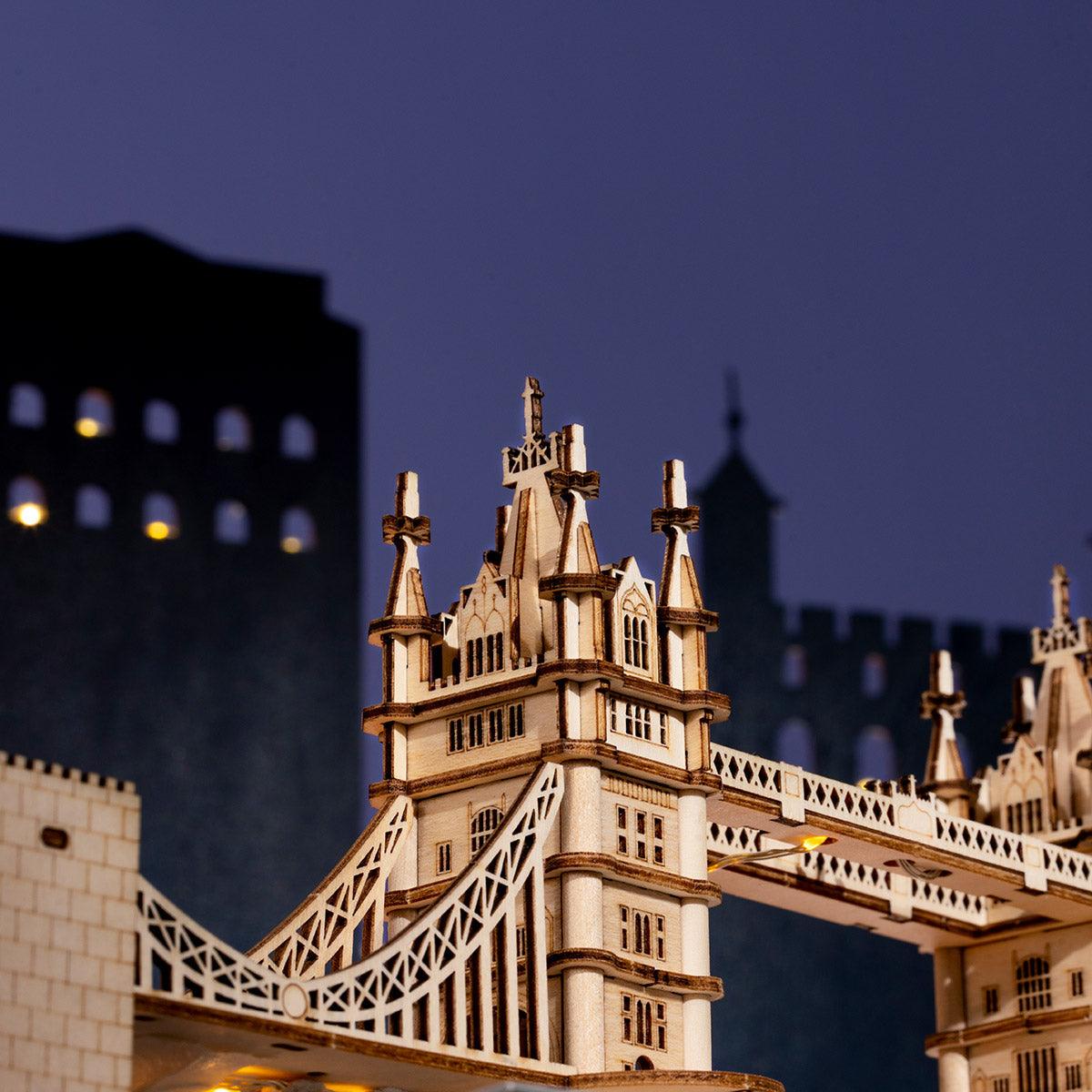 Estrelik™ | Illuminated Tower Bridge 3D Wooden Puzzle