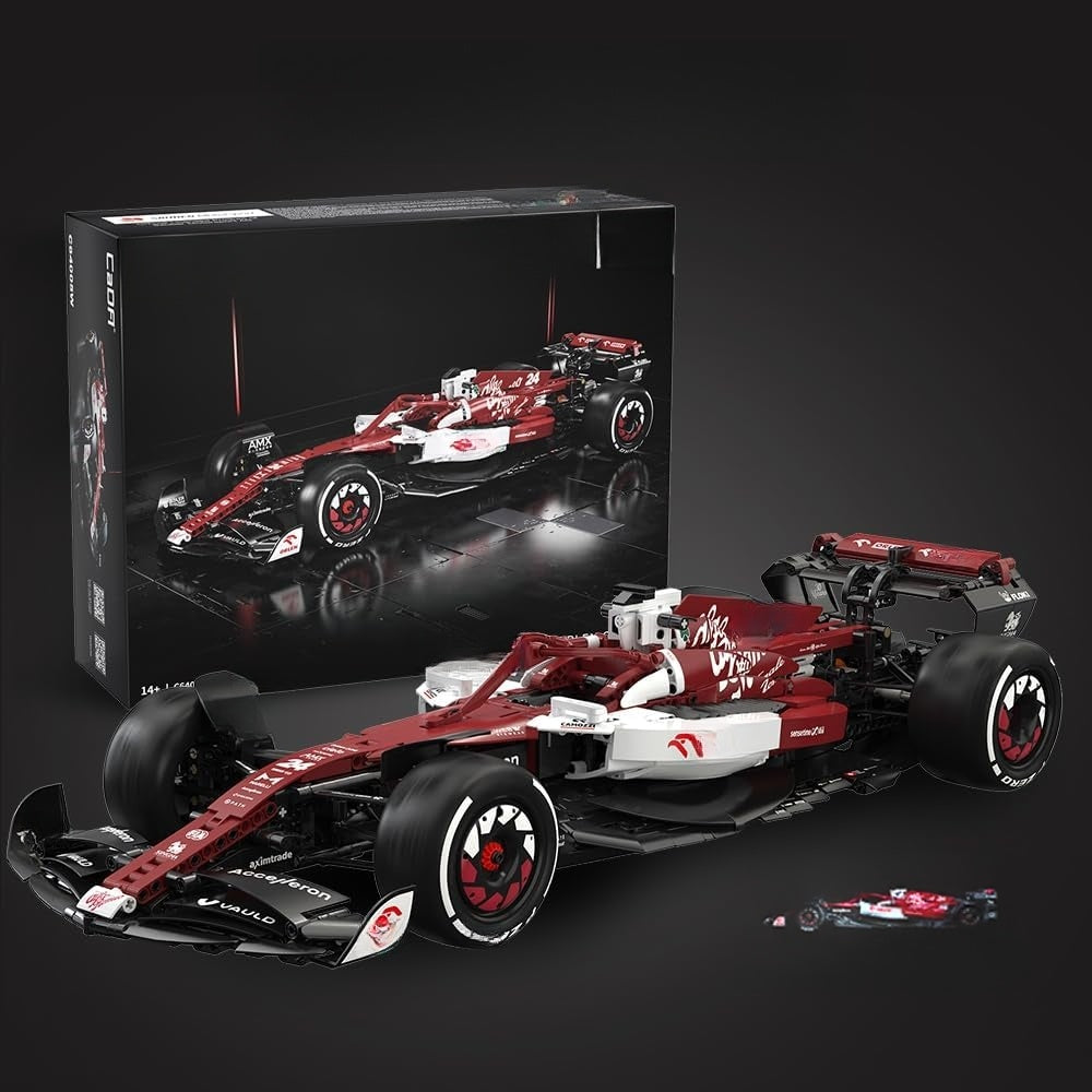 Estrelik™ | Alfa Romeo F1 Team ORLEN C42 Racing Builder
