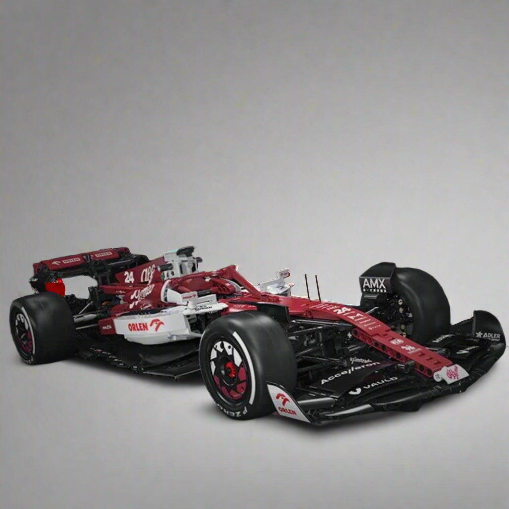 Estrelik™ | Alfa Romeo F1 Team ORLEN C42 Racing Builder